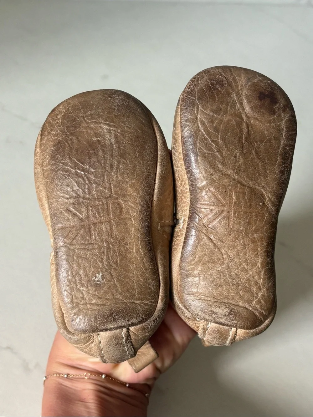 Freshly picked Kids Chelsea Boot in weathered Brown - Soft sole. Size 3